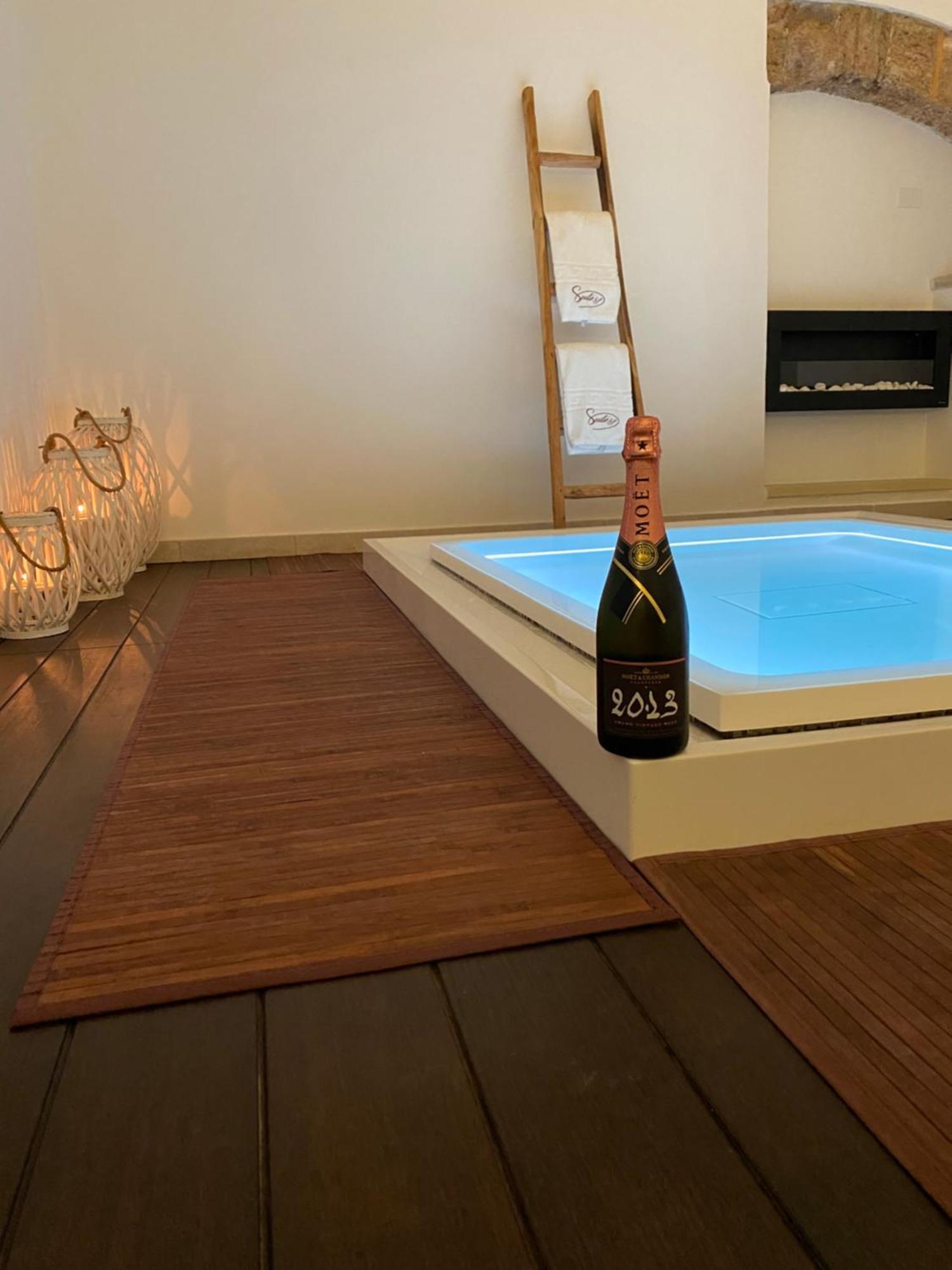 Suite87 Mesagne Eksteriør billede
